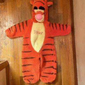 Disney Store Tigger Pooh Toddler Costume Size 2-4T